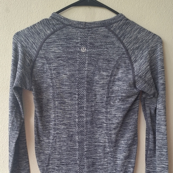 Lululemon Gray Run Swiftly Tech Long Sleeve Size S - Picture 11 of 11